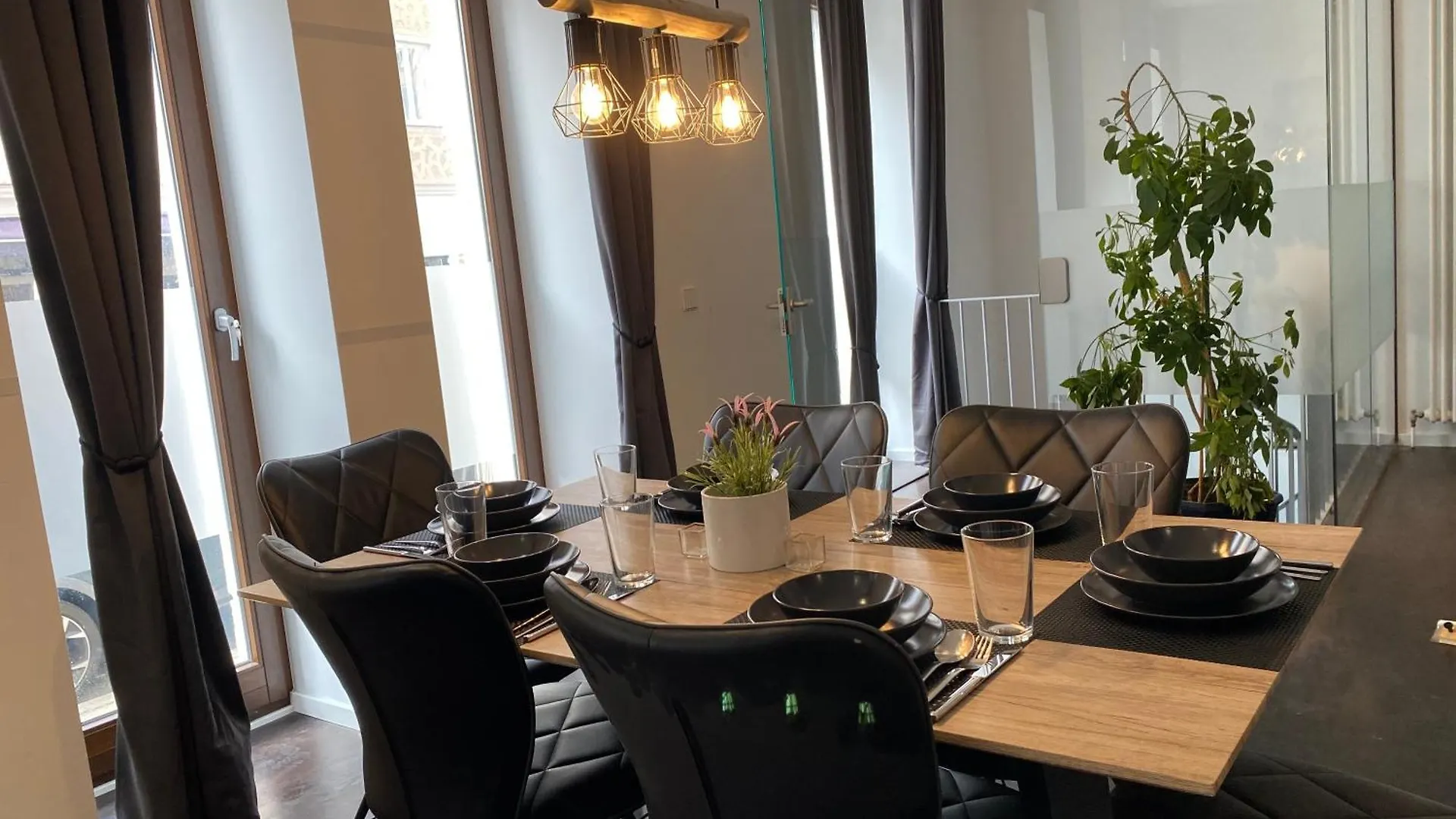 Symbiose-Ferienwohnung München 0*,